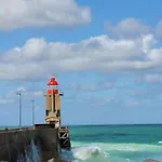 Cap Babord - L'oiseau D'or Au Bord De