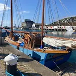 Cap Babord - L'oiseau D'or Au Bord De Fecamp