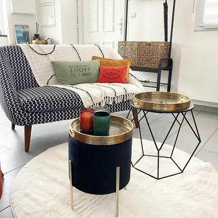 Cap Babord - L'oiseau D'or Au Bord De *