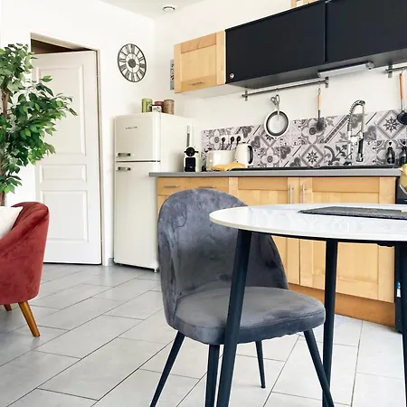 Cap Babord - L'oiseau D'or Au Bord De Fécamp