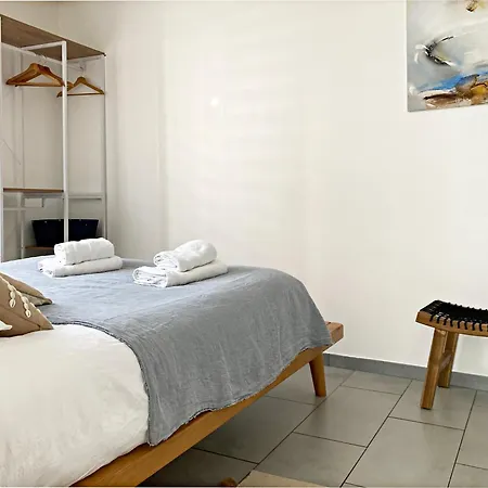 Cap Babord - L'oiseau D'or Au Bord De Fécamp