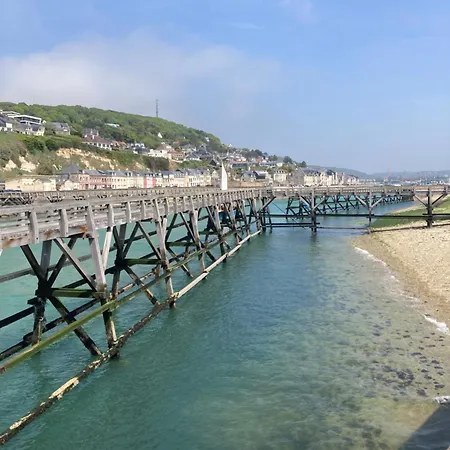 Cap Babord - L'oiseau D'or Au Bord De