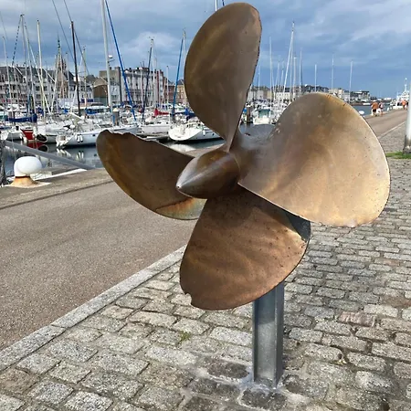 Cap Bâbord - L'oiseau D'or Au Bord De Apartamento *